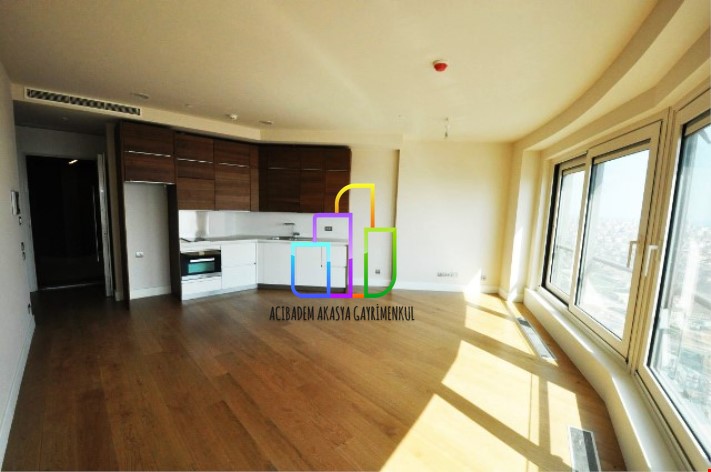 Akasya Acibadem Kent Etabı Kule de 1+1 KİRALIK OFİS 