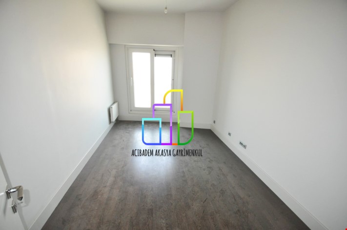 Akasya Acıbadem 3+1 180 M2 Muhteşem Adalar Manzaralı --BOŞ--