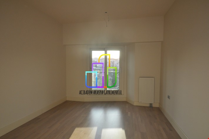Akasya Acıbadem 3,5+1 BALKONLU Göl Etabı Kule'de Kiralık BOŞ!