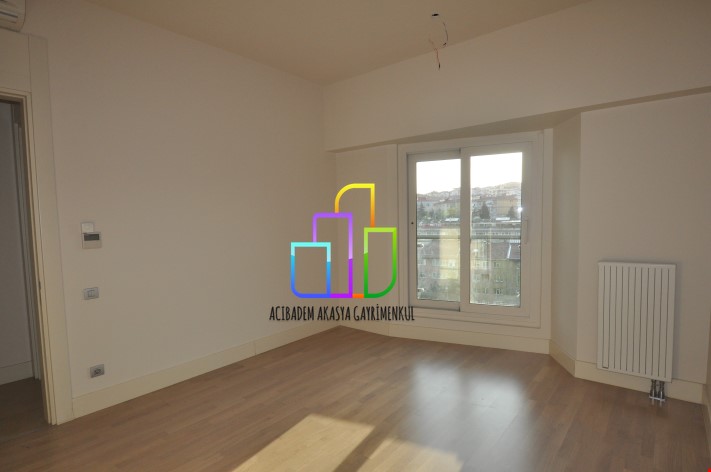 Akasya Acıbadem 3,5+1 BALKONLU Göl Etabı Kule'de Kiralık BOŞ!