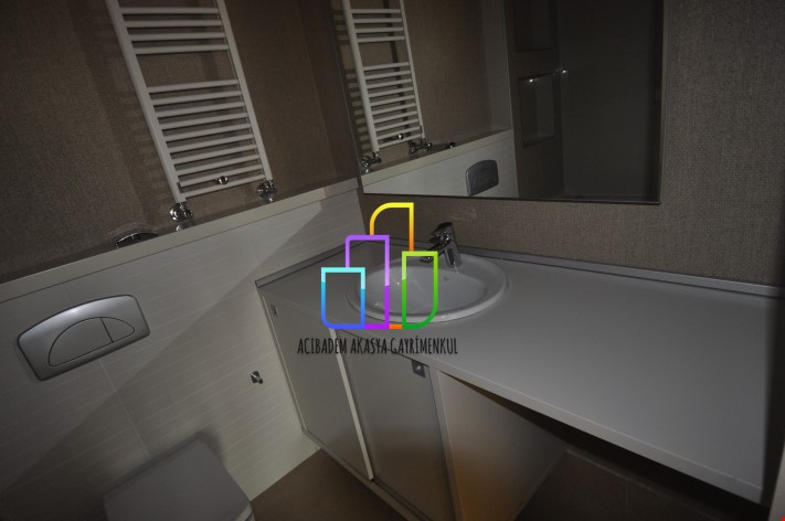 Akasya Acıbadem 3,5+1 BALKONLU Göl Etabı Kule'de Kiralık BOŞ!