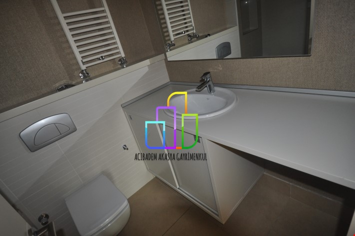 Akasya Acıbadem 3,5+1 BALKONLU Göl Etabı Kule'de Kiralık BOŞ!