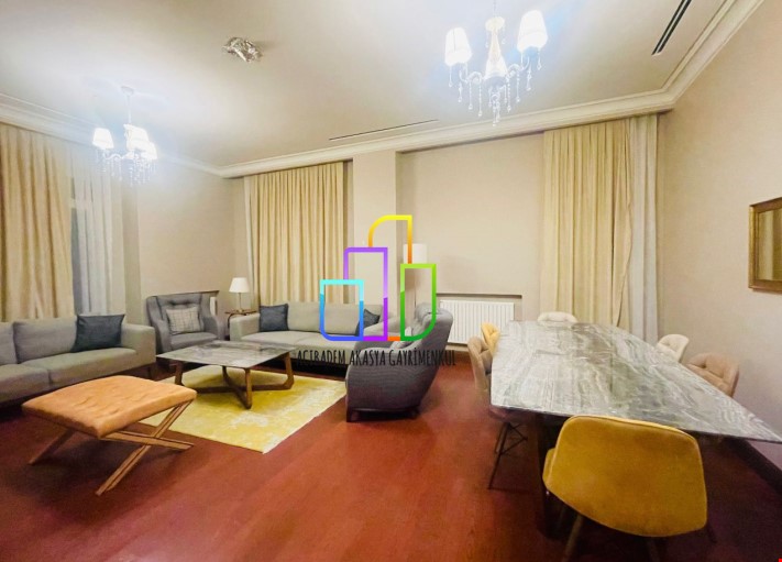Emaar Square 2,5+1 On Sale Fully Furnished With Maid Room Empty!!!