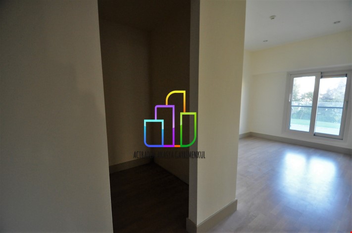 3+1 194m2 AKASYA ACİBADEM KORU ETABI KORU KULE de KİRALIK BALKONLU 