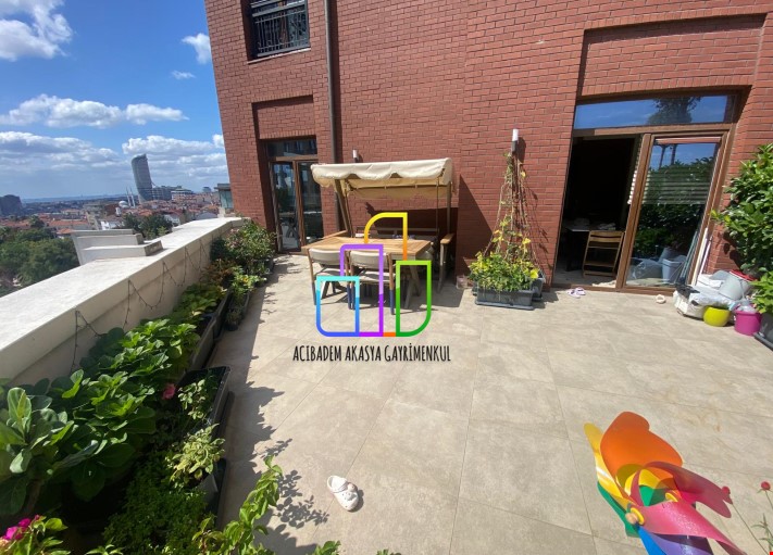 Emaar Square 3,5+1 220  M2 BÜYÜK TERASLI Oturuma Hazır!!!!!!!!!