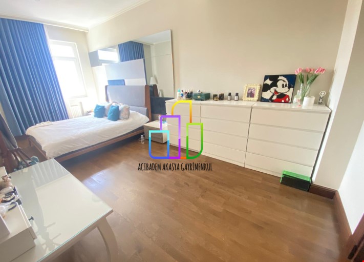 Emaar Square 3,5+1 220  M2 BÜYÜK TERASLI Oturuma Hazır!!!!!!!!!