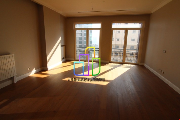 Emaar square de 3+1 fırsat fiyatlı BOŞ 