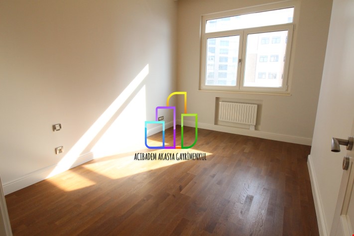 Emaar square de 3+1 fırsat fiyatlı BOŞ 