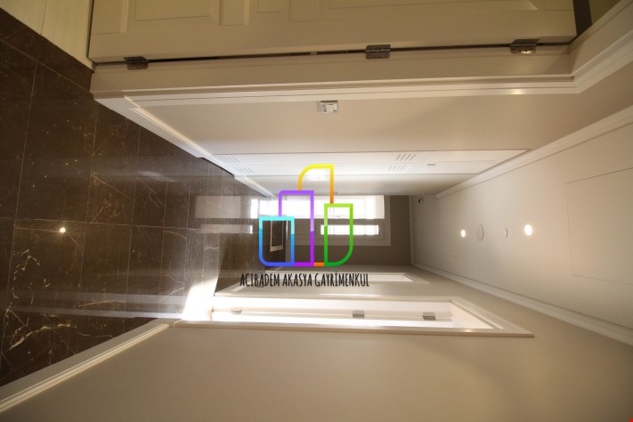 Emaar square de 3+1 fırsat fiyatlı BOŞ 