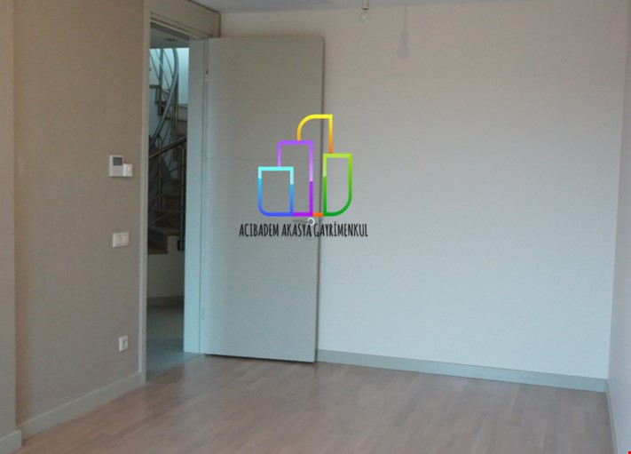 3.5+1 222m2 AKASYA ACİBADEM GÖL ETABI YATAY da  SATILIK TERASLI 