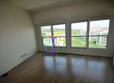 1.5+1 86m2 AKASYA ACİBADEM GÖL ETABI KULE DE YATIRIMLIK & BOŞ